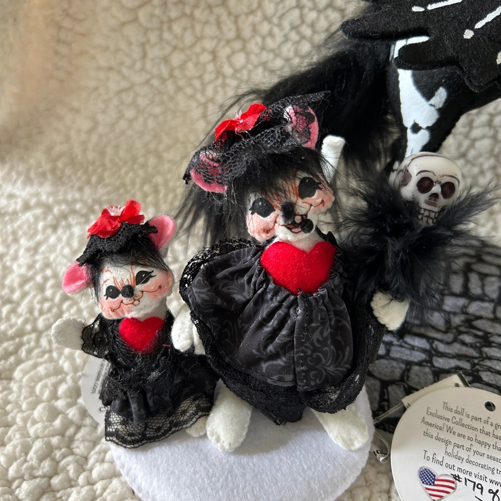 Annalee Black & White Skeleton Horse Figurine & Mice Senoritas - Picture 2 of 9